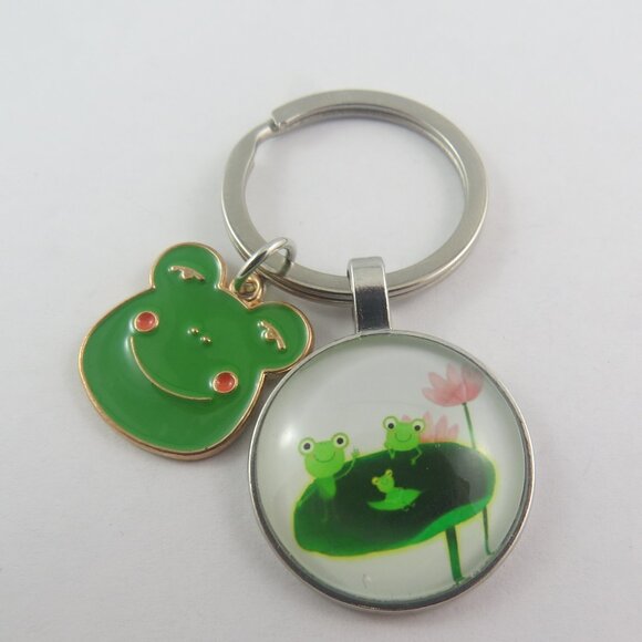 Frog Keychain with Lily Pad Charm Cute Froggie Key Ring Fun Gift for Frog Lover - Picture 1 of 4